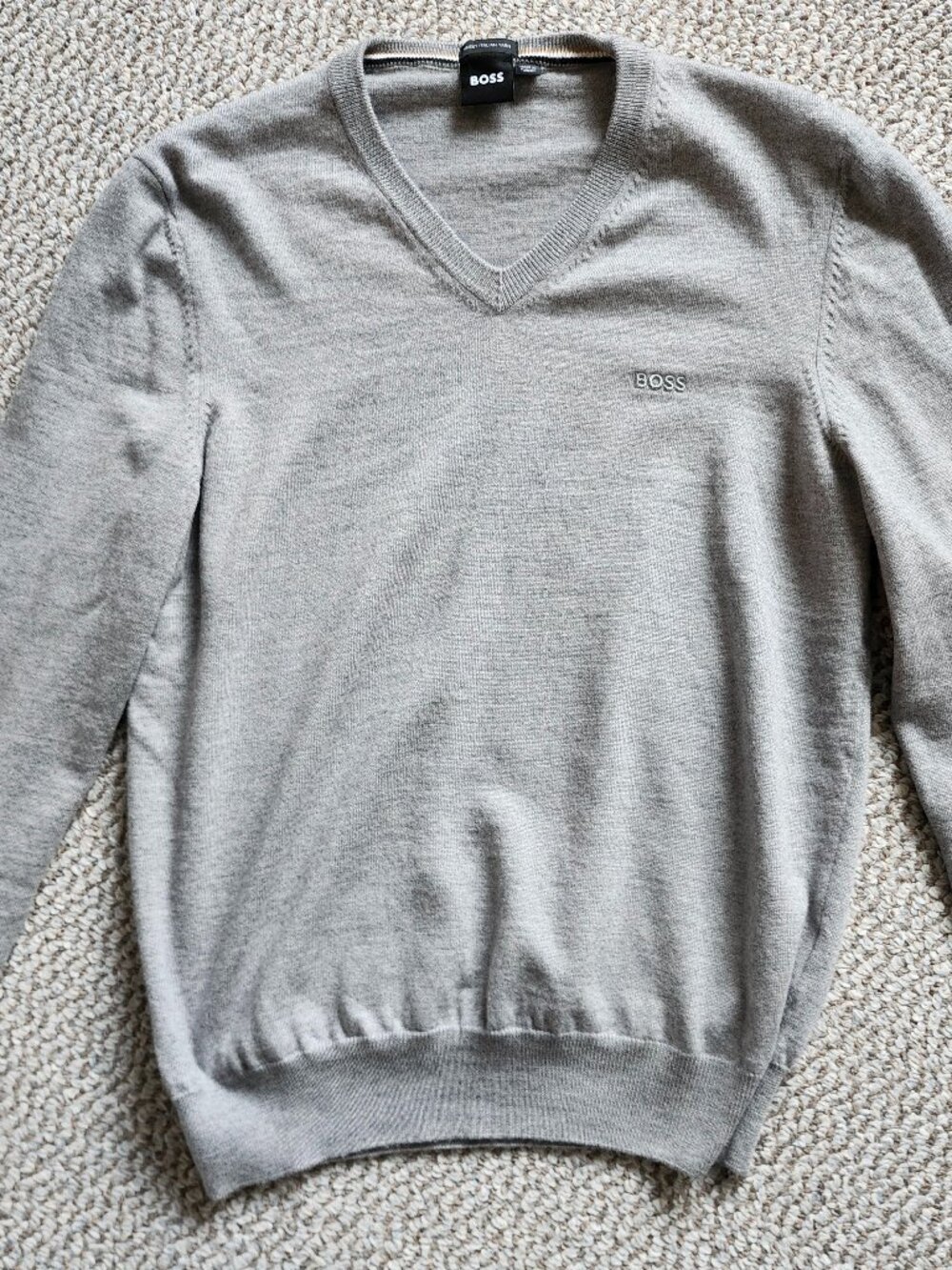 BOSS Men's Light Gray 100% wool Crewneck Sweater